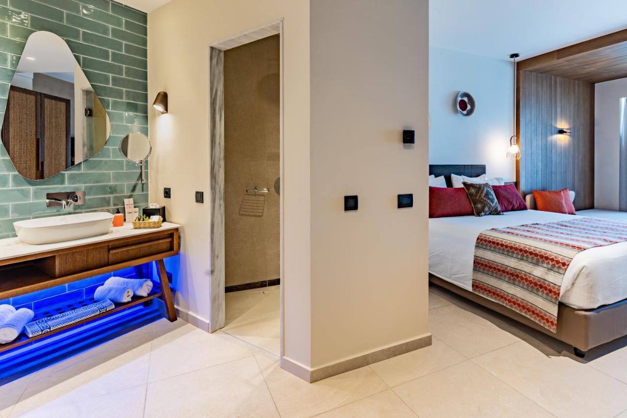 Minos Ambassador Suites & Spa - Adults Only 罗希姆诺 外观 照片