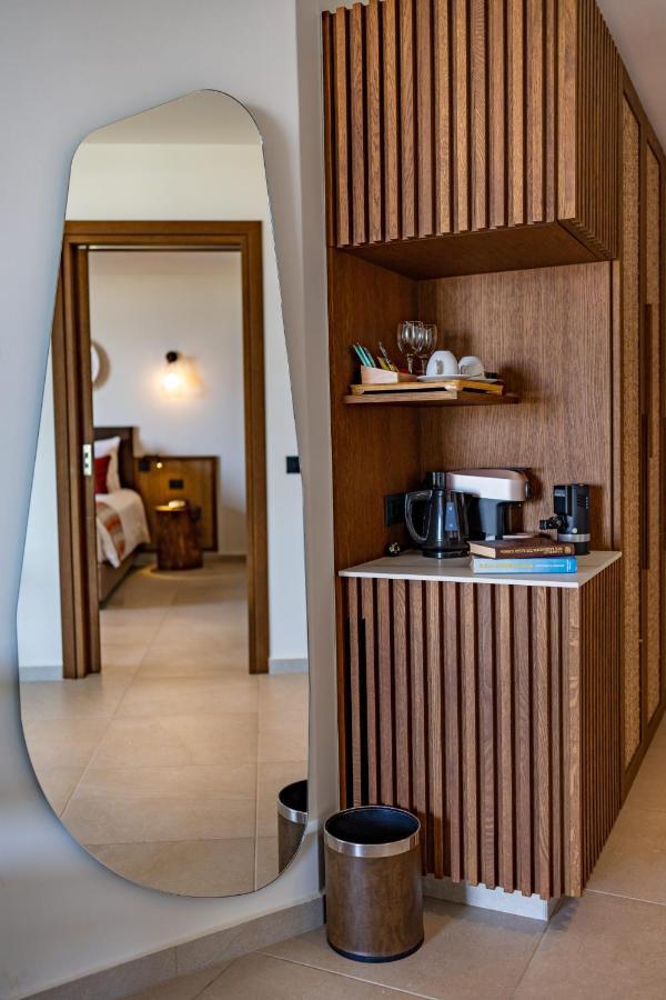 Minos Ambassador Suites & Spa - Adults Only 罗希姆诺 外观 照片