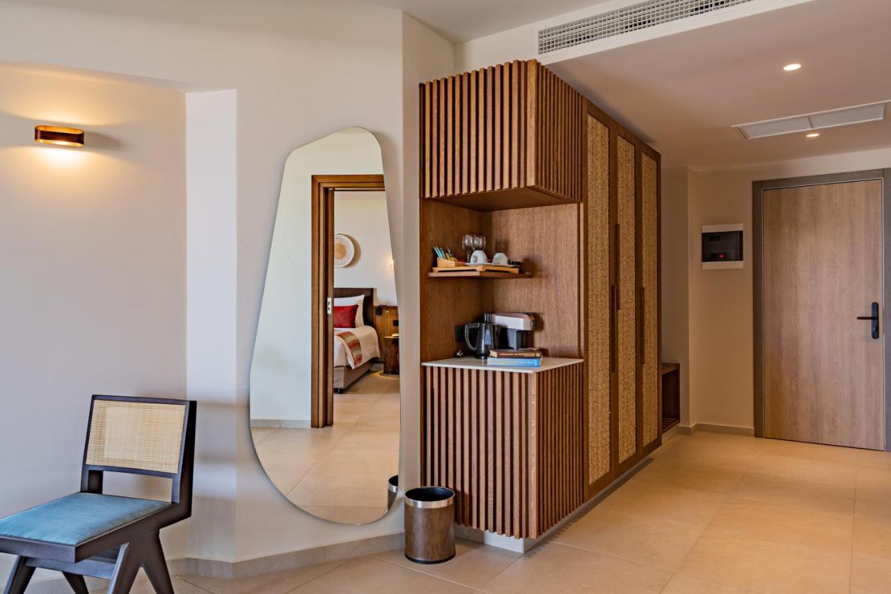 Minos Ambassador Suites & Spa - Adults Only 罗希姆诺 外观 照片